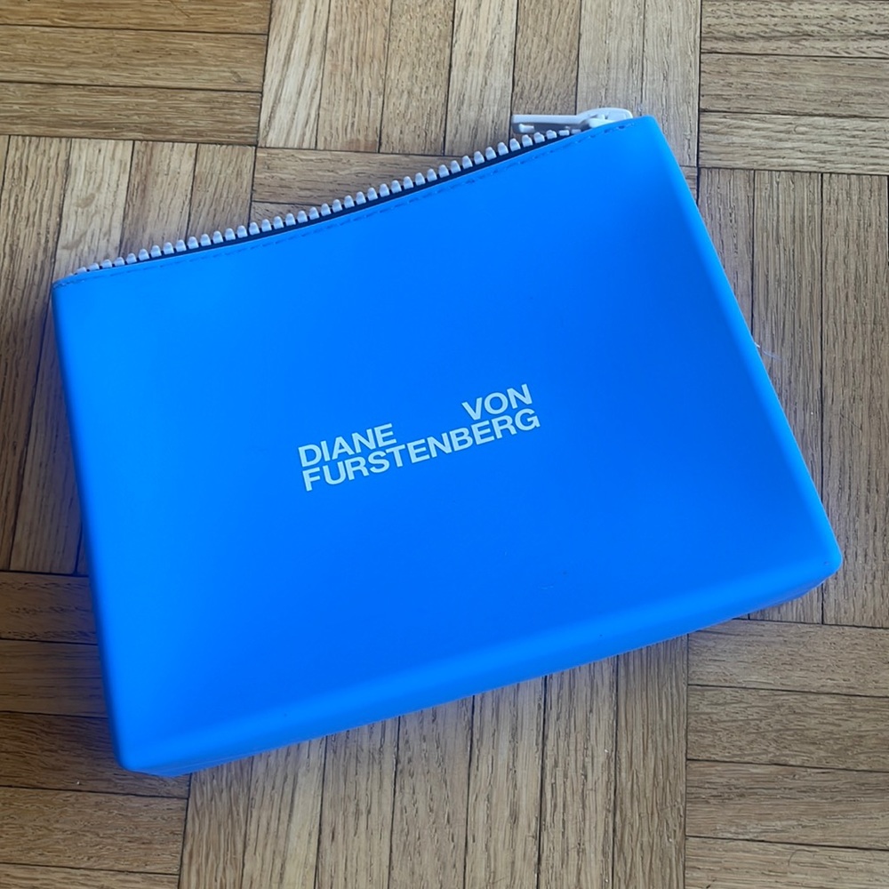 DVF Pouch